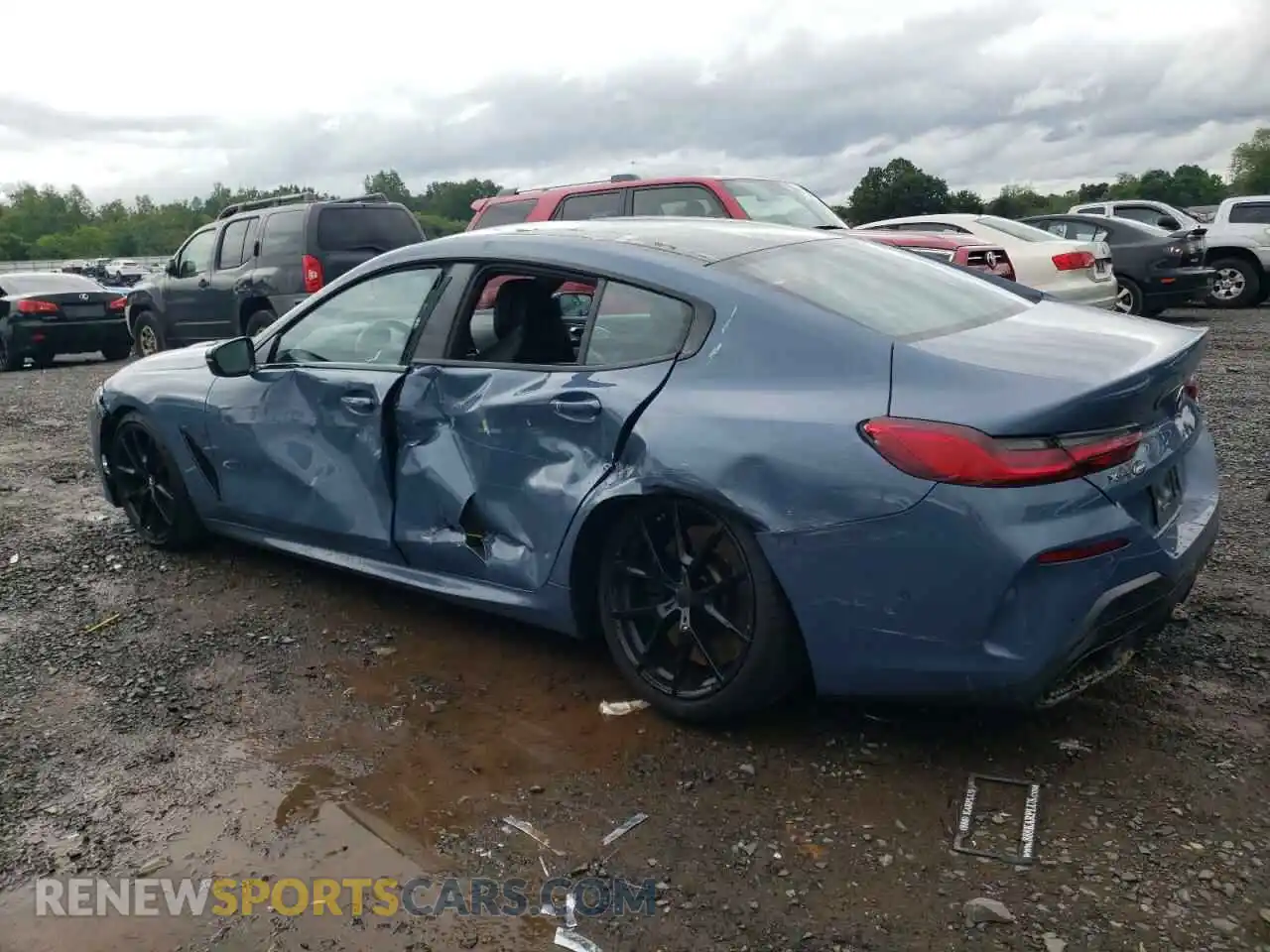 2 Photograph of a damaged car WBAGV8C07NCH87786 BMW M8 2022