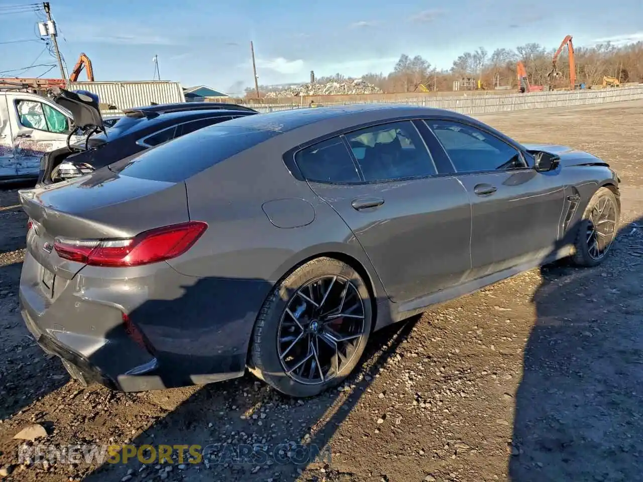 3 fotografías del automóvil dañado WBSGV0C03NCH16601 BMW M8 2022