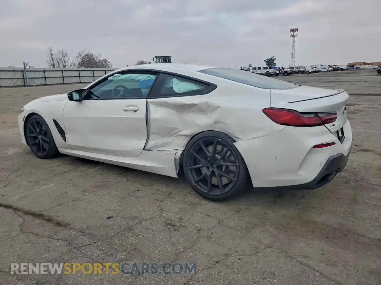 2 Фотография поврежденного автомобиля WBABC4C05PCL74824 BMW M8 2023