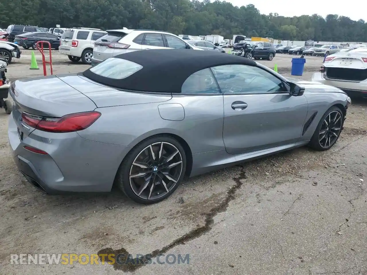 3 Photograph of a damaged car WBAFY4C00PCM83100 BMW M8 2023
