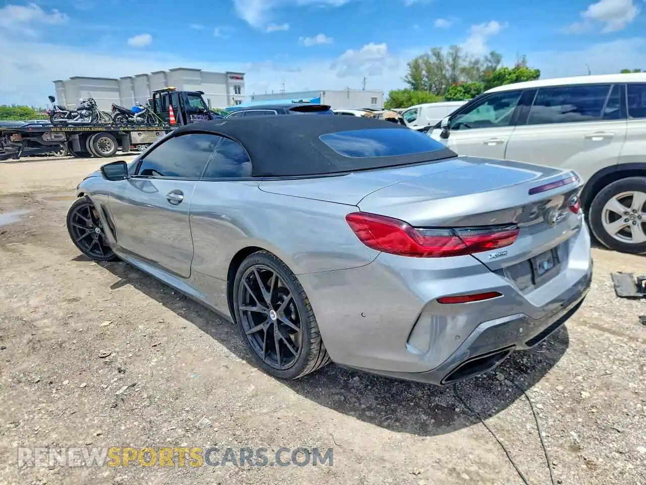 2 fotografías del automóvil dañado WBAFY4C09PCL64171 BMW M8 2023