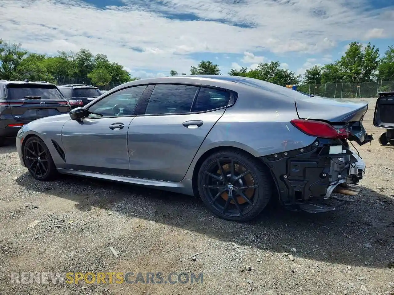 2 Фотография поврежденного автомобиля WBAGV8C07PCL77991 BMW M8 2023
