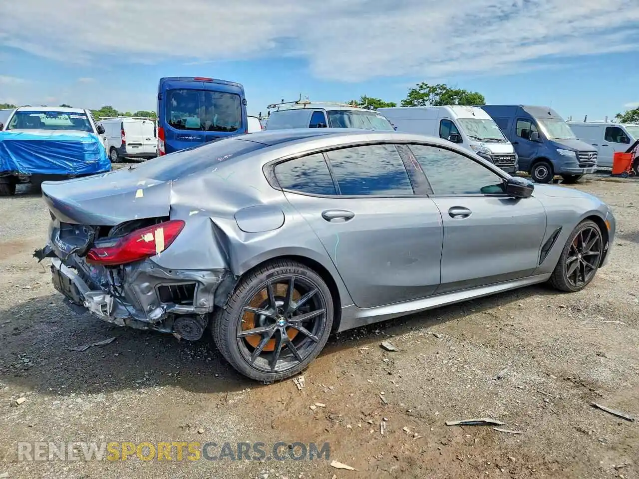 3 Фотография поврежденного автомобиля WBAGV8C07PCL77991 BMW M8 2023