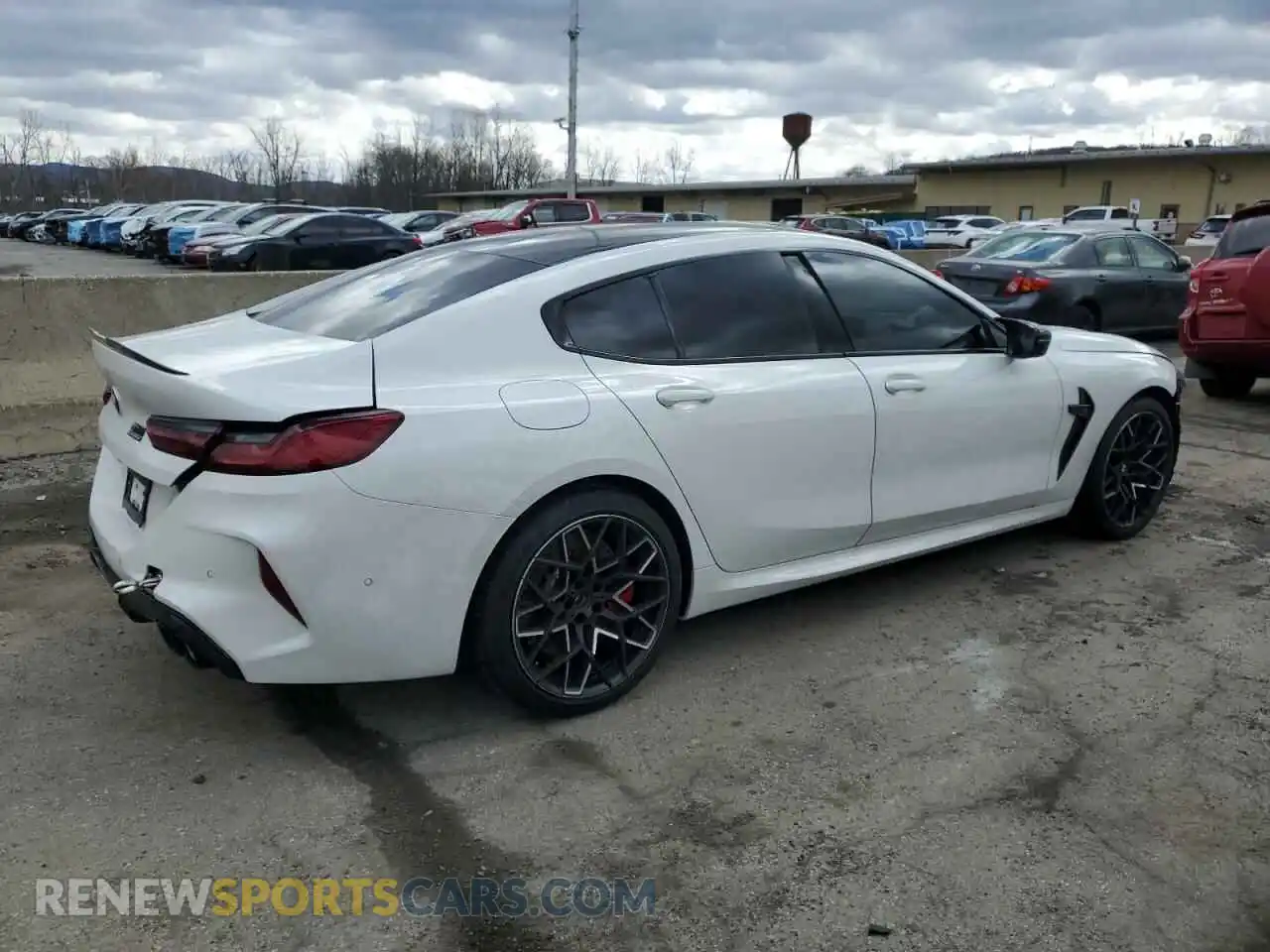 3 Photograph of a damaged car WBSGV0C07PCL96215 BMW M8 2023