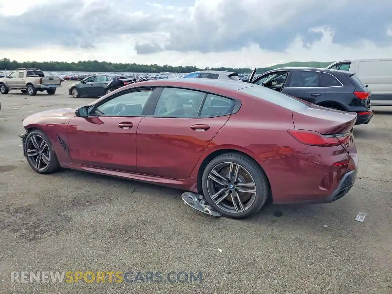 2 fotografías del automóvil dañado WBAGV8C0XRCP42943 BMW M8 2024