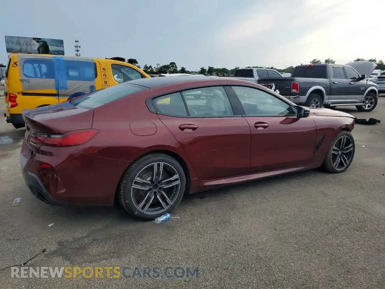 3 fotografías del automóvil dañado WBAGV8C0XRCP42943 BMW M8 2024