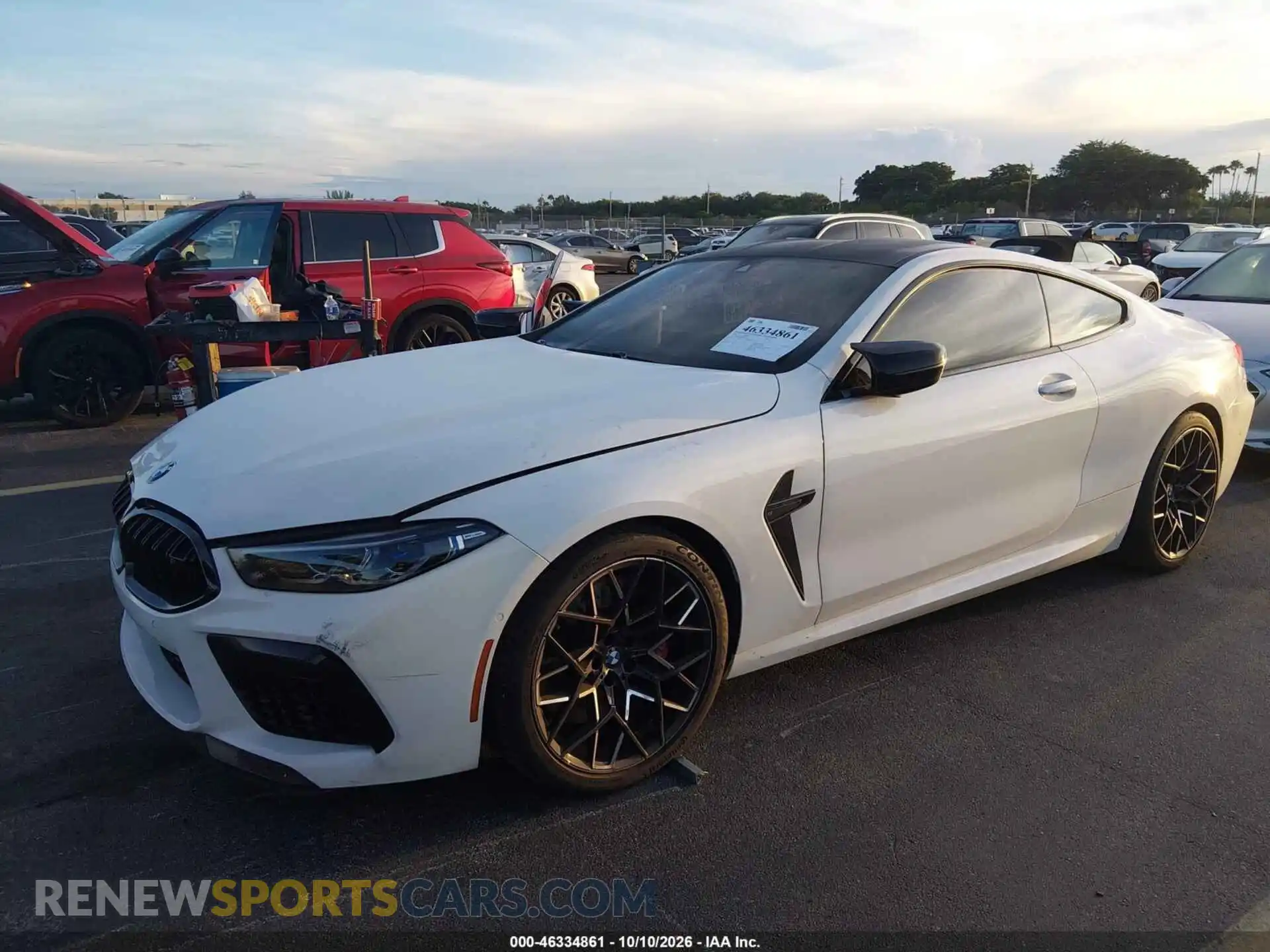 2 fotografías del automóvil dañado WBSAE0C03RCR29931 BMW M8 2024