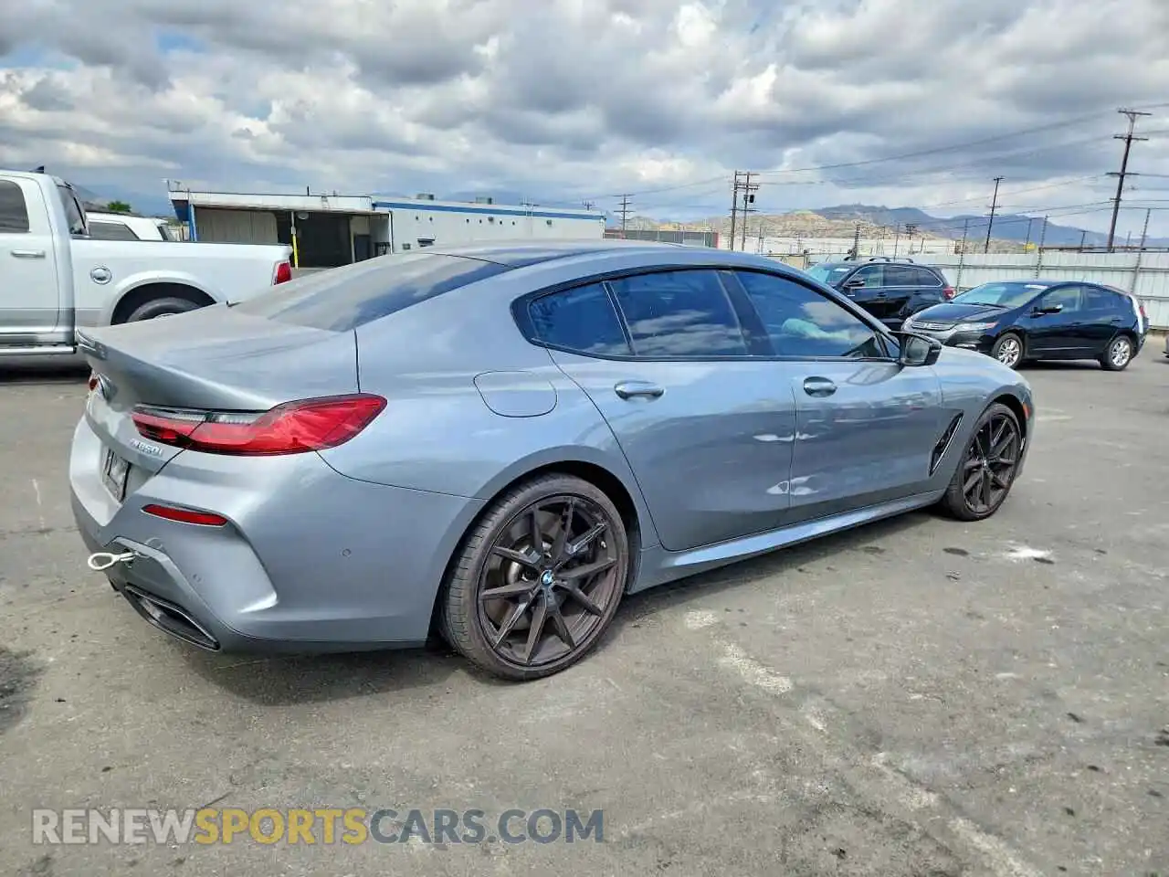 3 Photograph of a damaged car WBAGV8C06SCT48782 BMW M8 2025