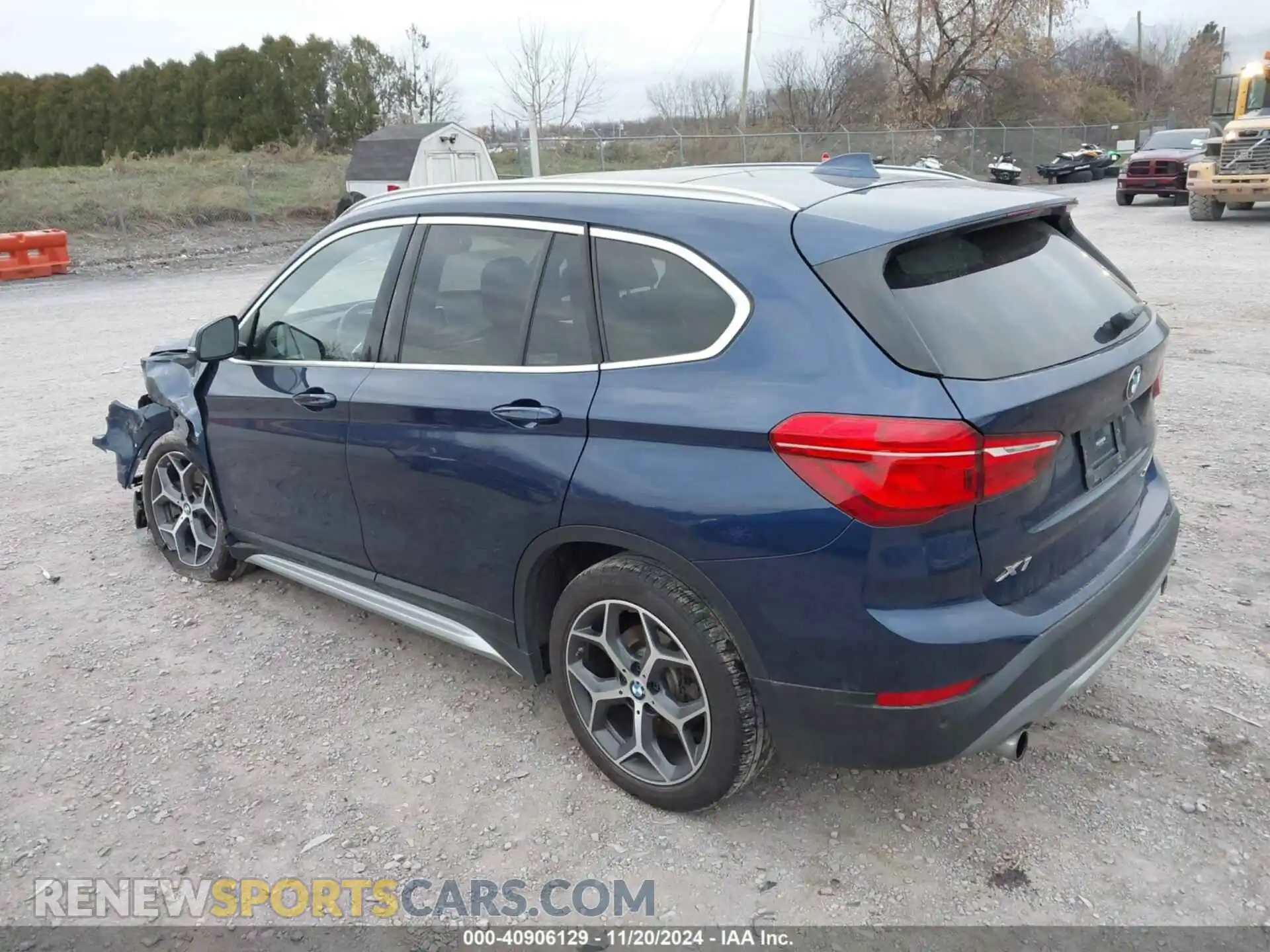 3 Photograph of a damaged car WBXHT3C53K3H35498 BMW X1 2019
