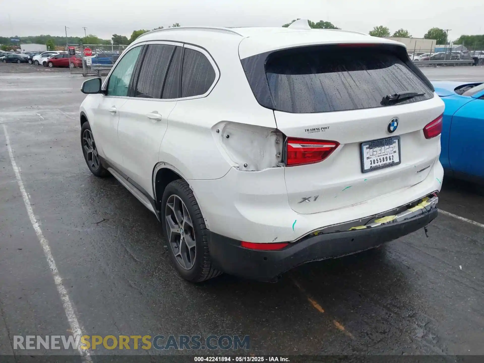 3 Photograph of a damaged car WBXHT3C54K3H35641 BMW X1 2019