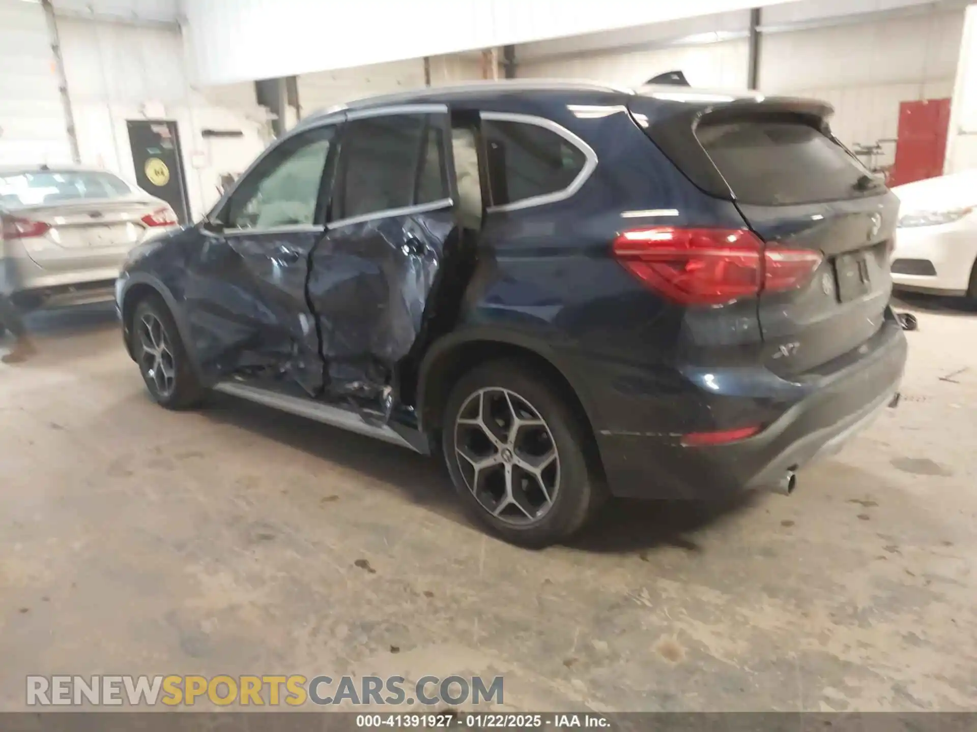 3 Photograph of a damaged car WBXHT3C54K5L36472 BMW X1 2019
