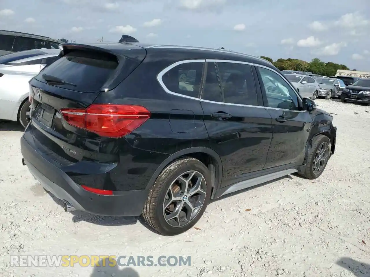 3 Photograph of a damaged car WBXHT3C55K5L90055 BMW X1 2019
