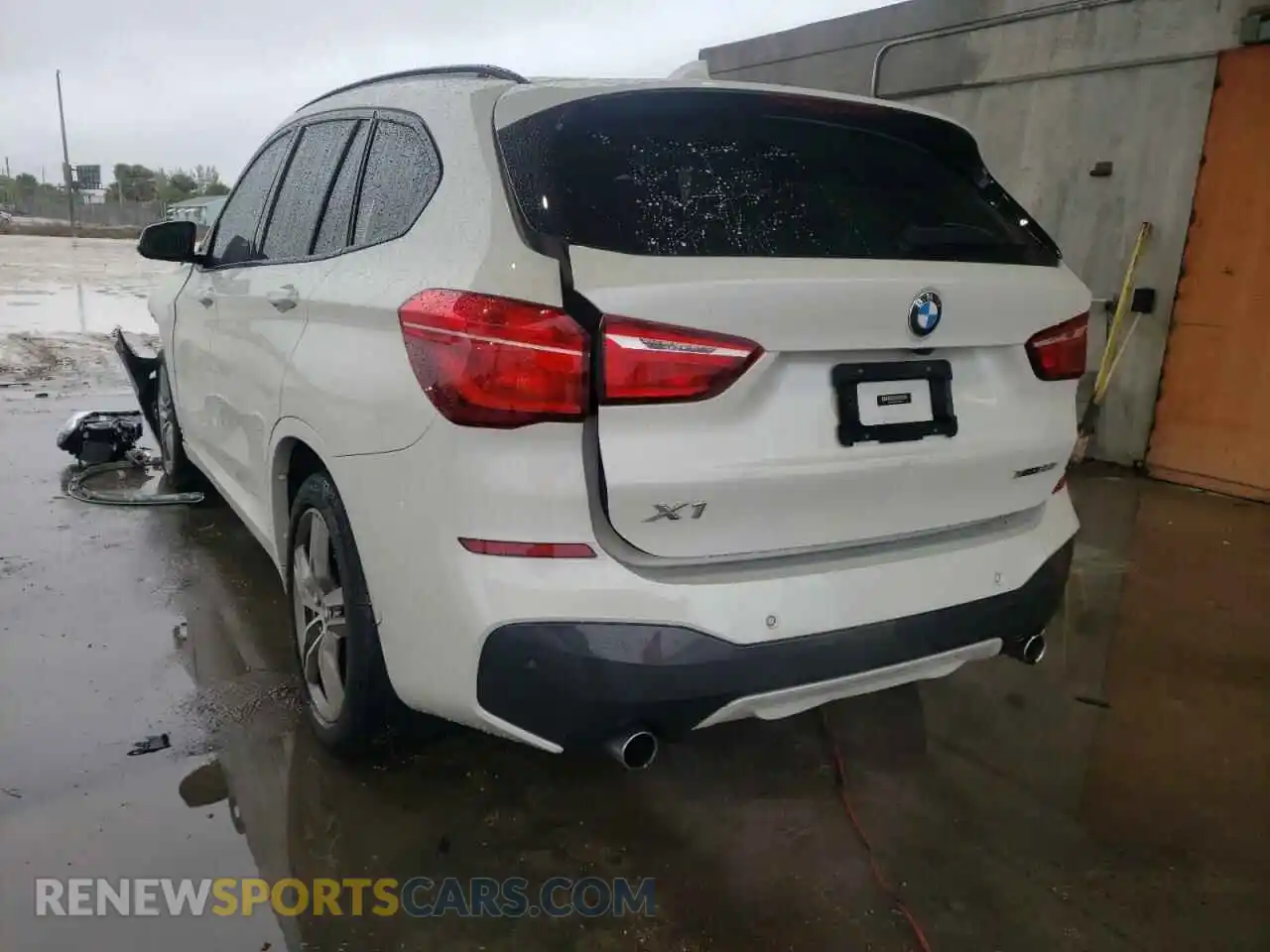3 Photograph of a damaged car WBXHT3C56K5L37235 BMW X1 2019