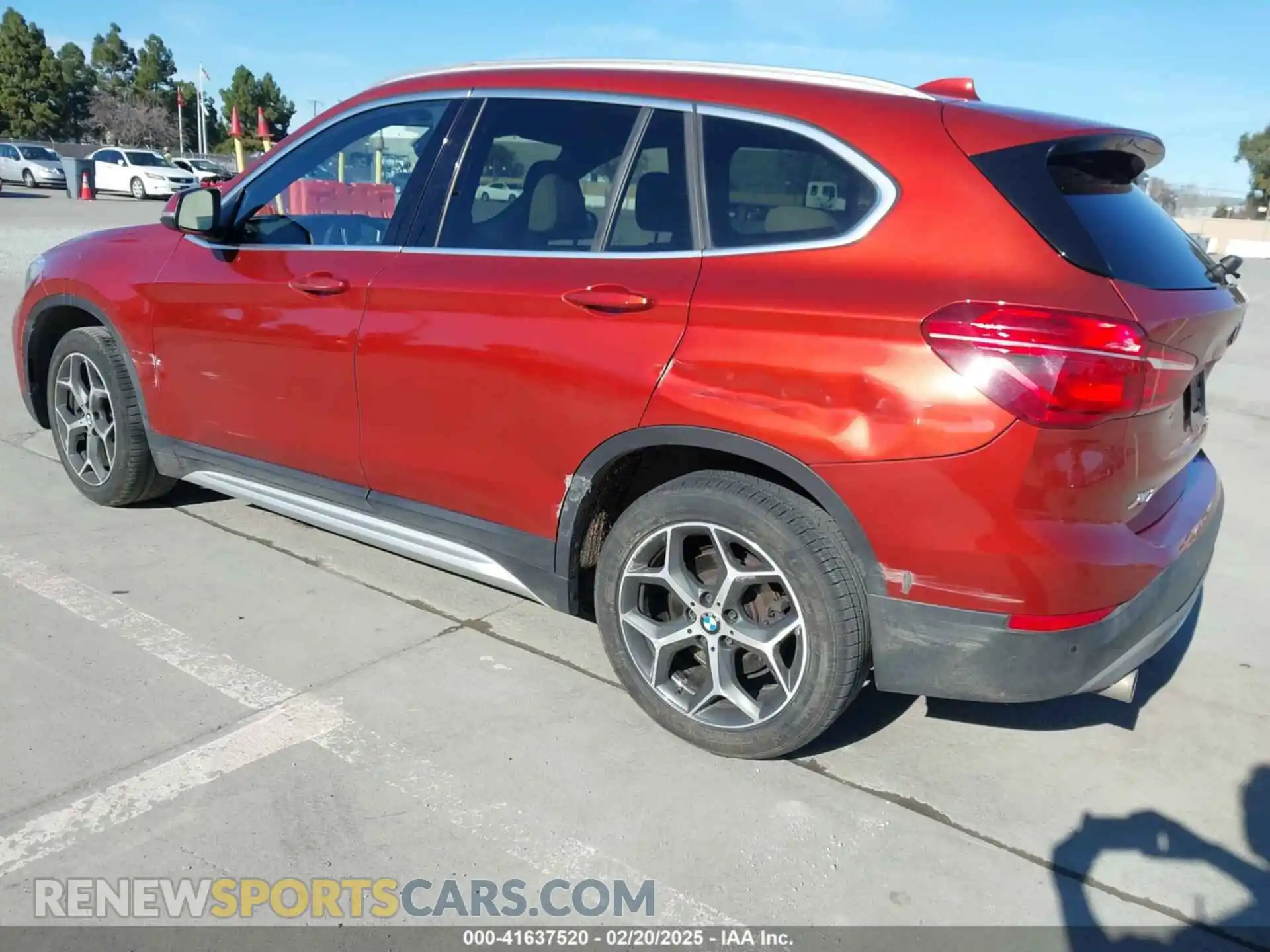 3 Фотография поврежденного автомобиля WBXHT3C57K5N21356 BMW X1 2019