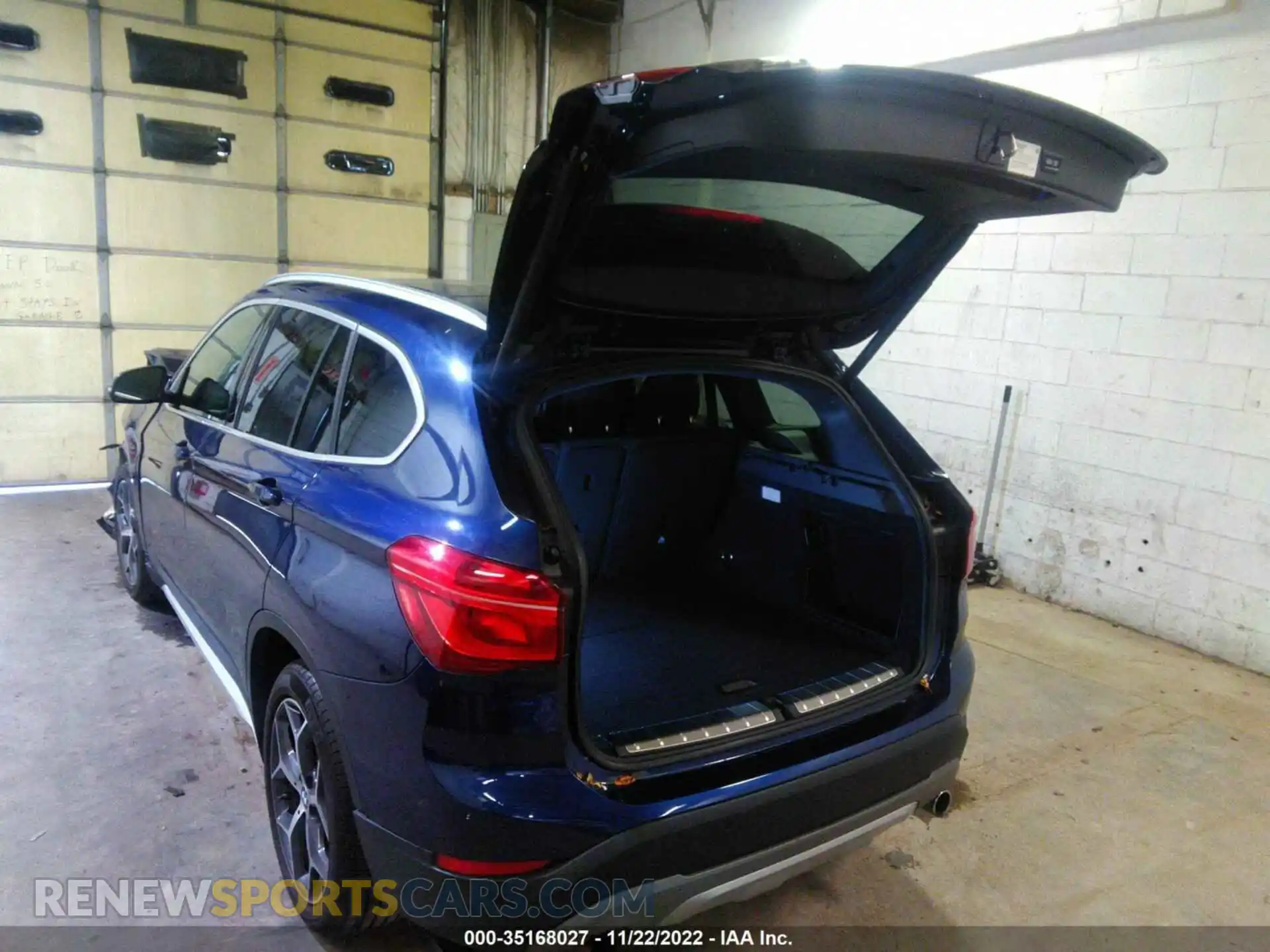 3 Photograph of a damaged car WBXHT3C58K3H35366 BMW X1 2019