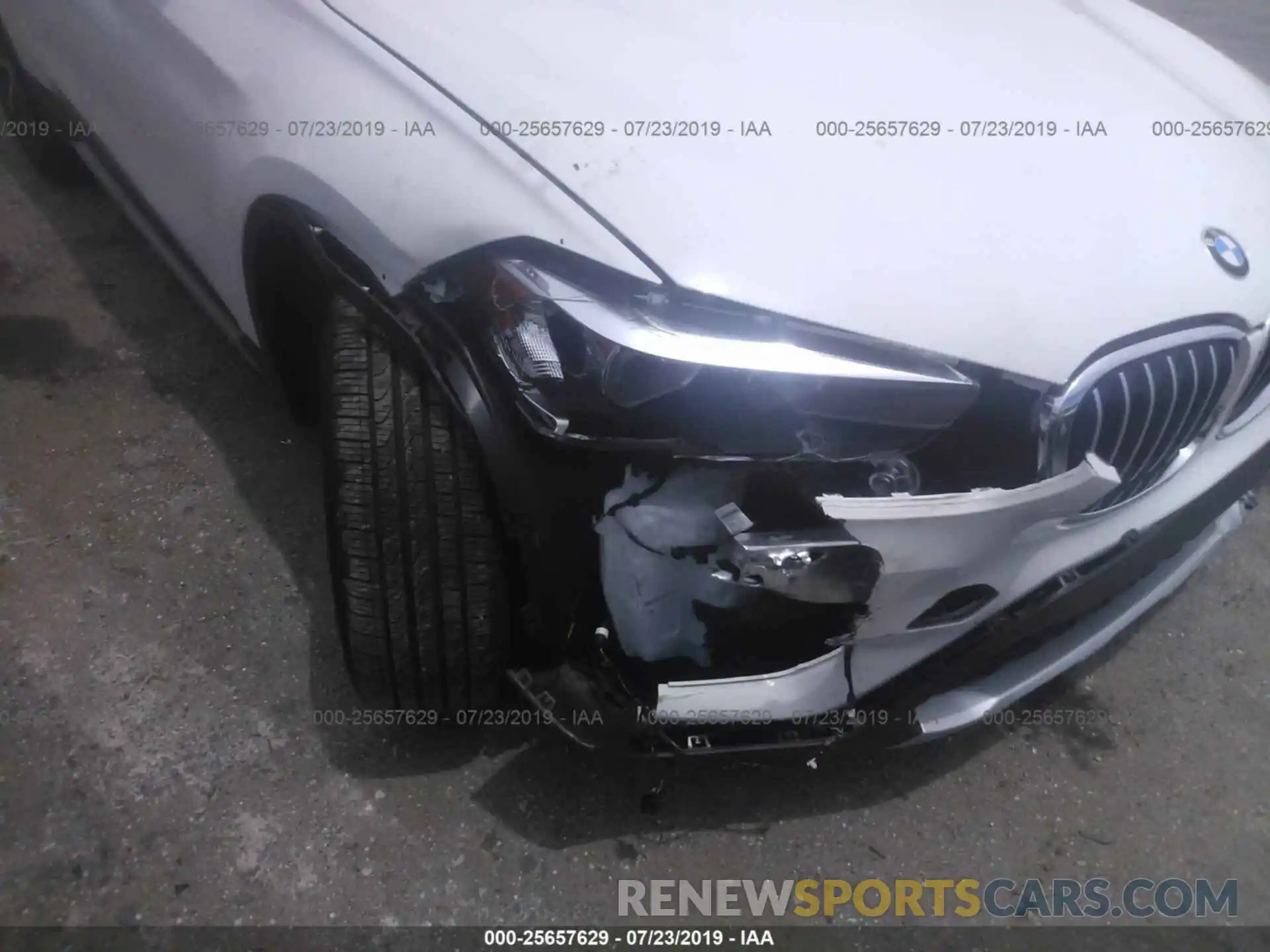 6 Photograph of a damaged car WBXHT3C59K5L37259 BMW X1 2019