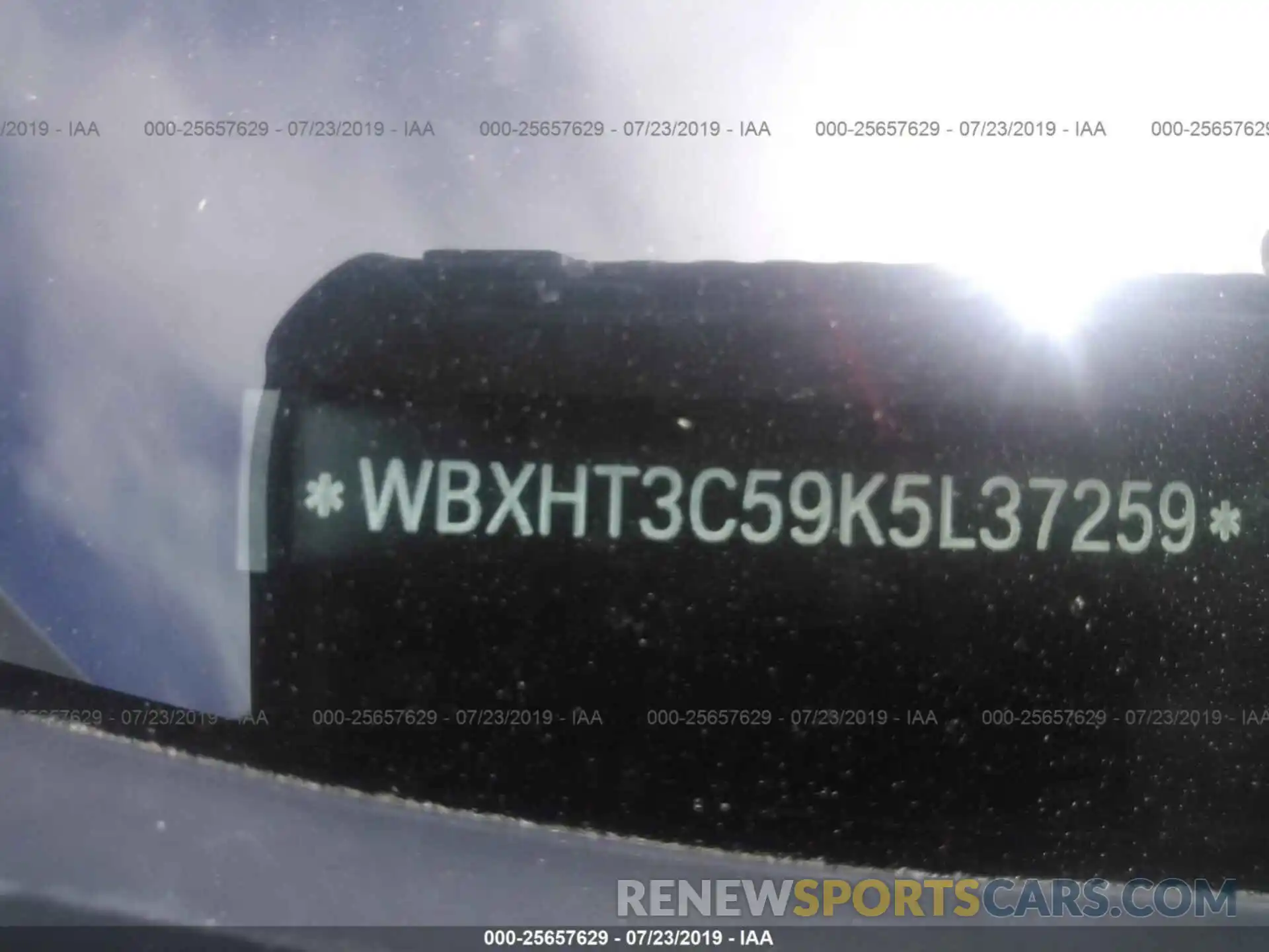9 Photograph of a damaged car WBXHT3C59K5L37259 BMW X1 2019