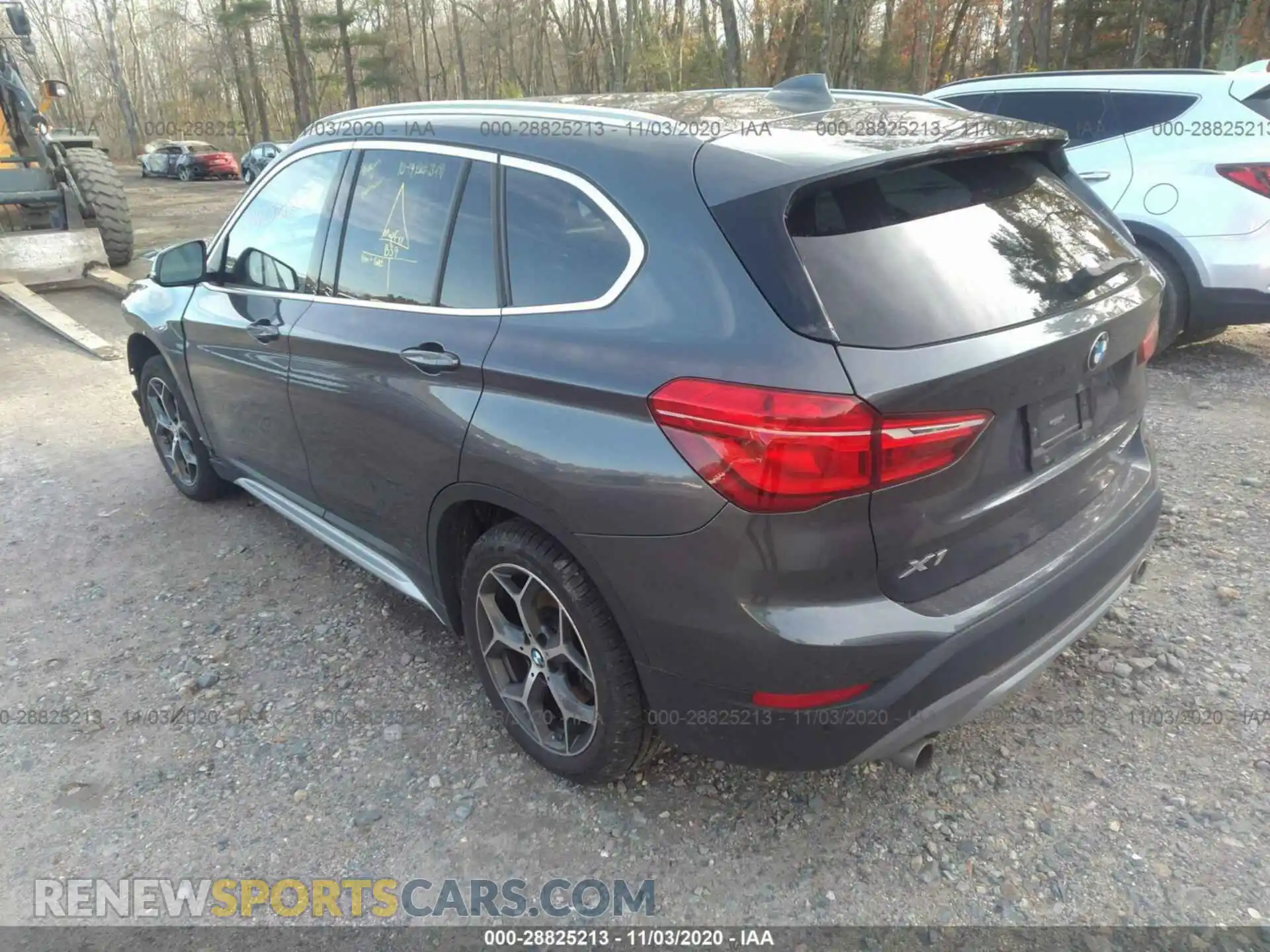 3 Photograph of a damaged car WBXHT3C5XK5L35441 BMW X1 2019