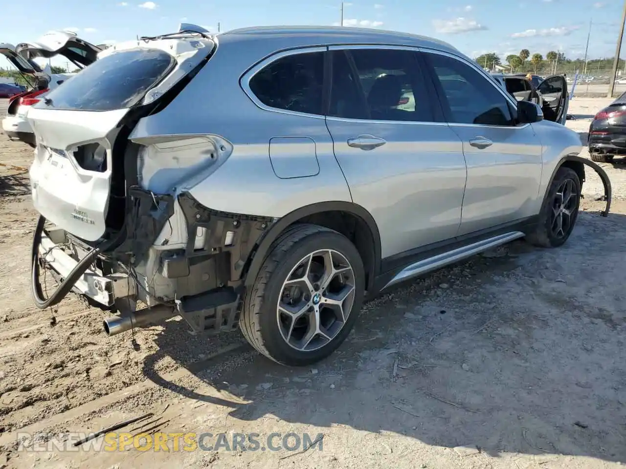 3 Photograph of a damaged car WBXHU7C5XK5L12133 BMW X1 2019