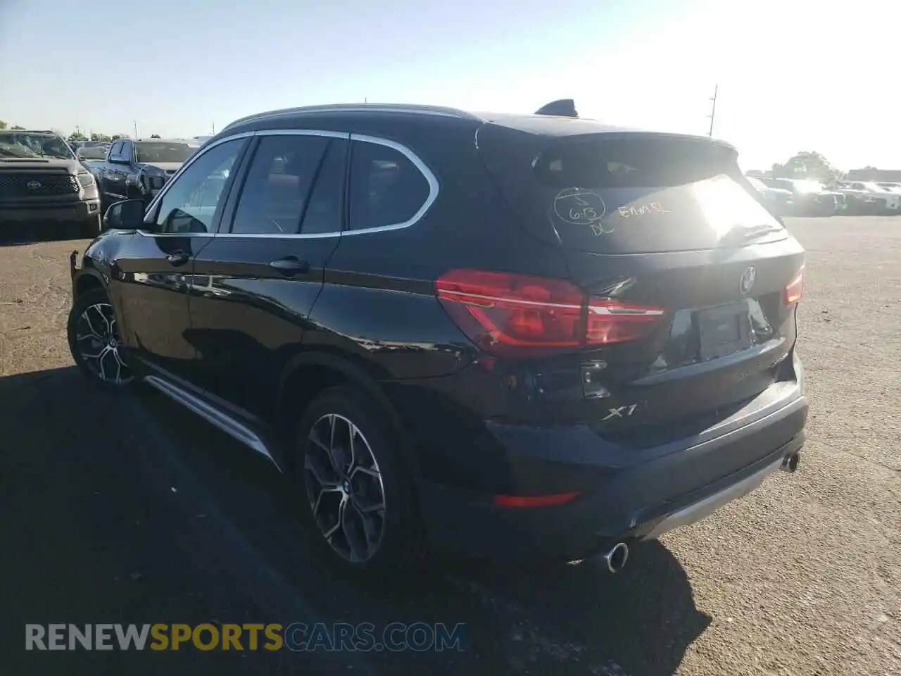 3 Photograph of a damaged car WBXJG9C01L5R01761 BMW X1 2020