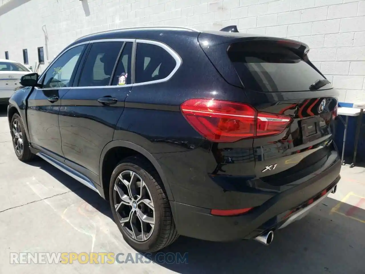 3 Photograph of a damaged car WBXJG9C04L5P91224 BMW X1 2020
