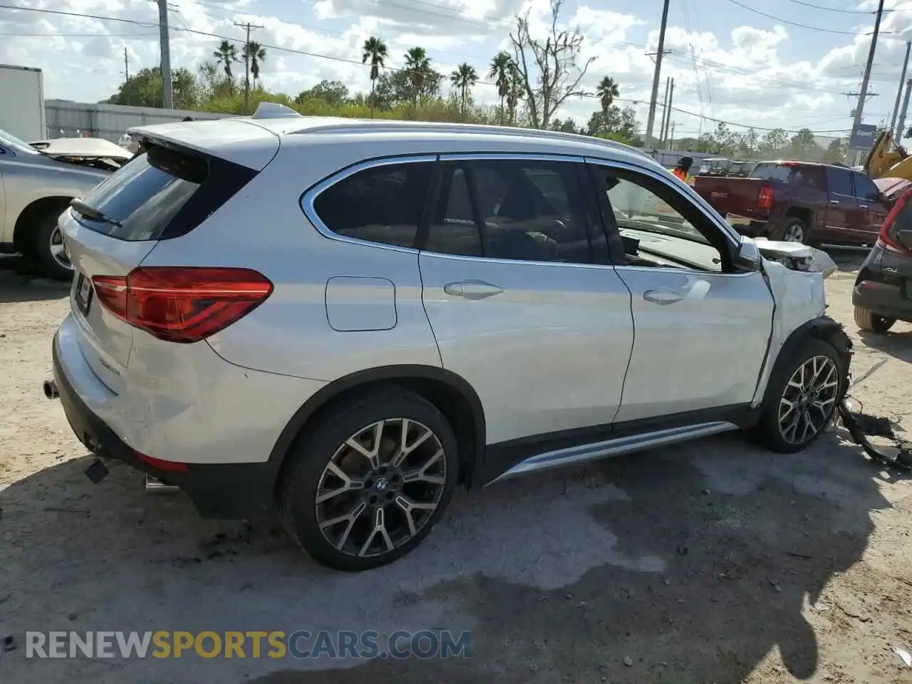 3 Photograph of a damaged car WBXJG7C00M5T23271 BMW X1 2021
