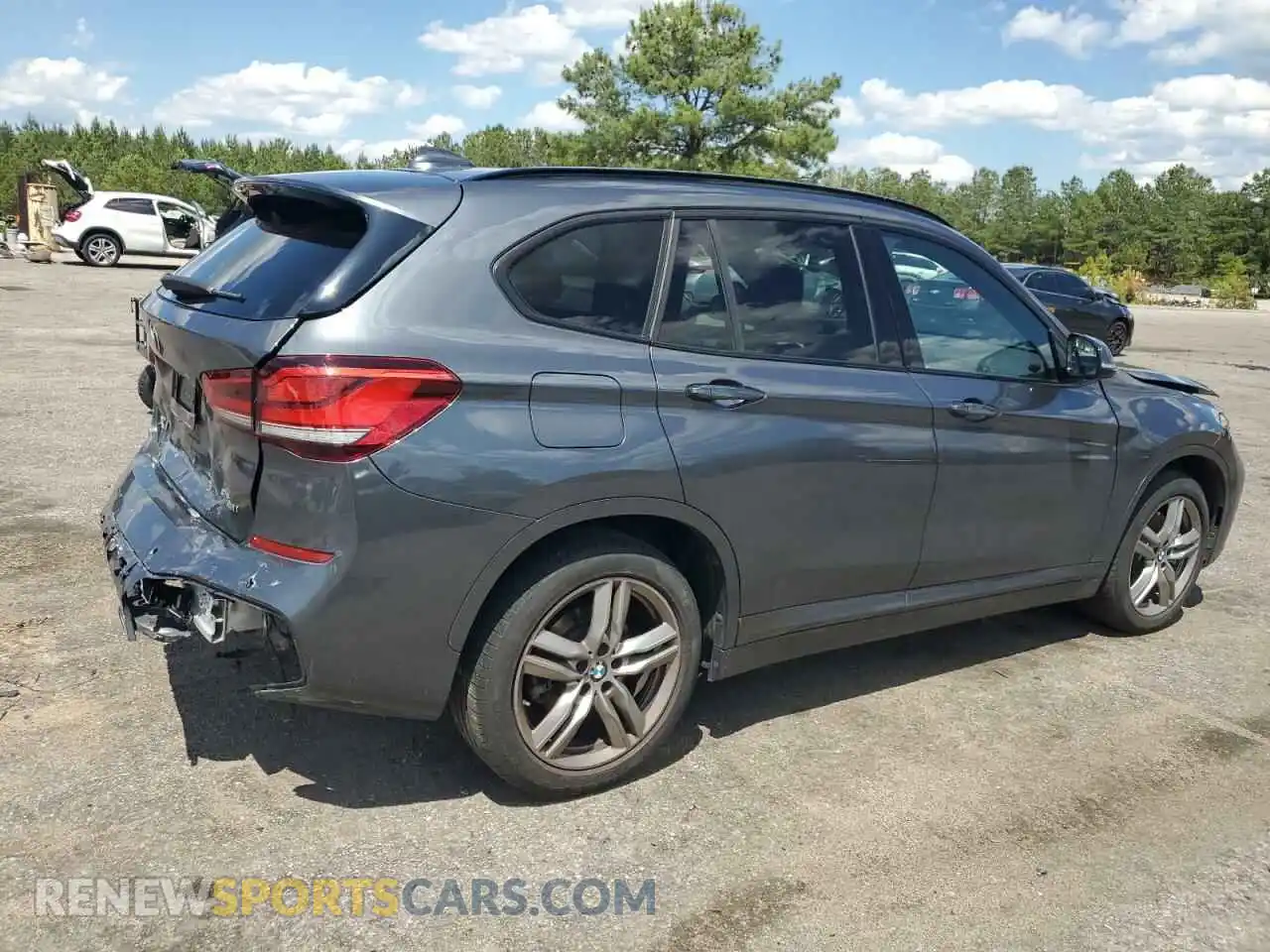 3 Photograph of a damaged car WBXJG7C00M5T64693 BMW X1 2021
