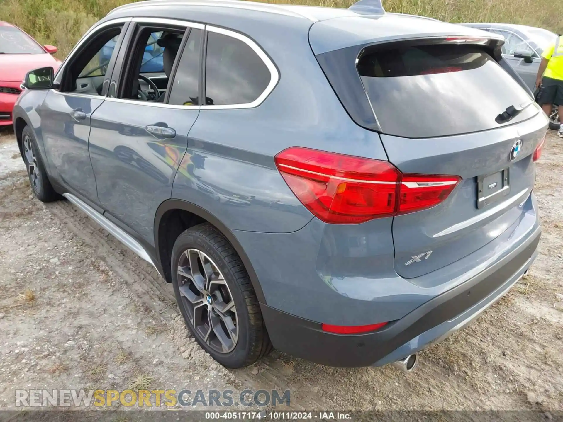3 Photograph of a damaged car WBXJG7C00M5U33785 BMW X1 2021