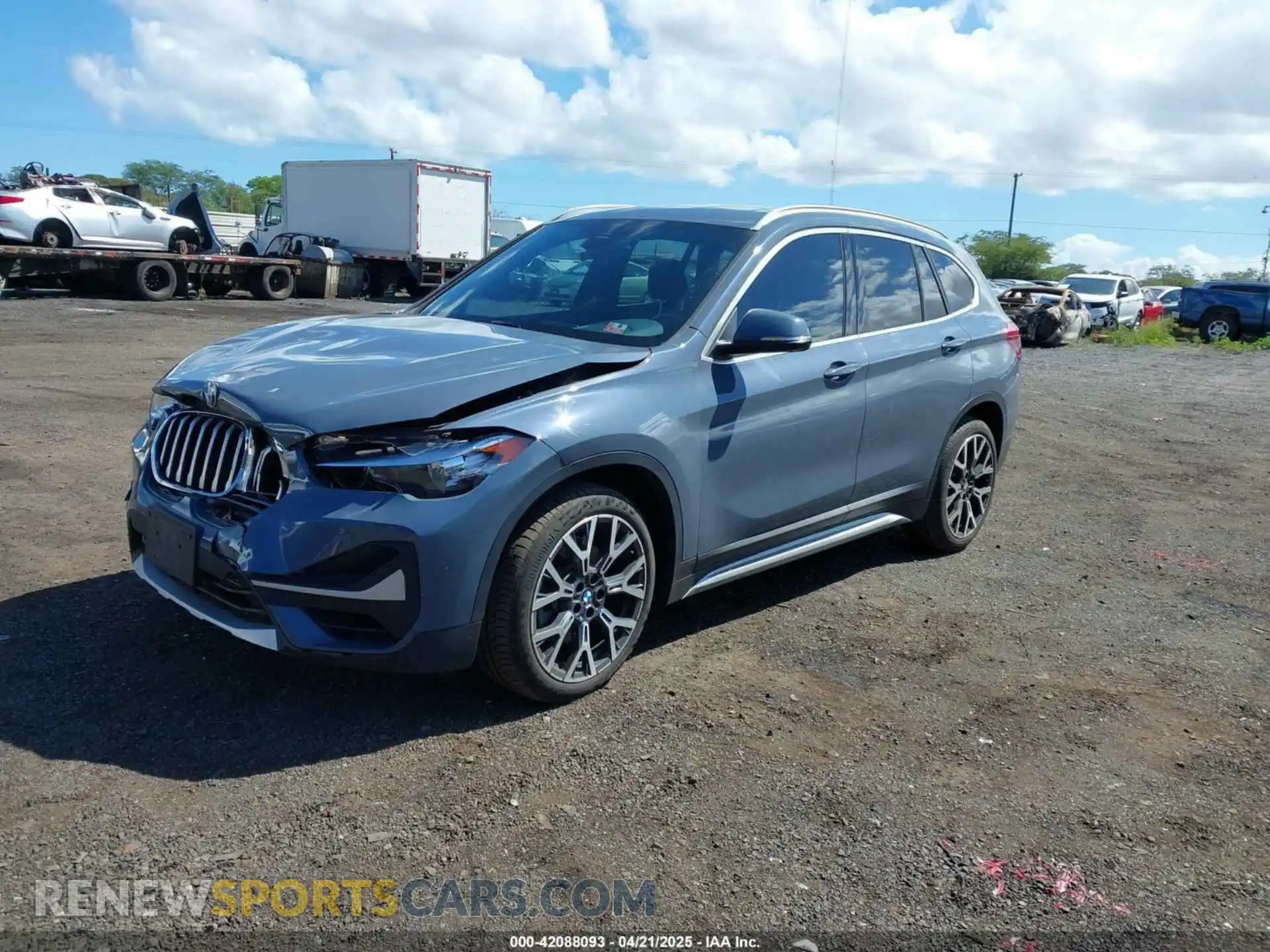 2 fotografías del automóvil dañado WBXJG7C01M5S66837 BMW X1 2021