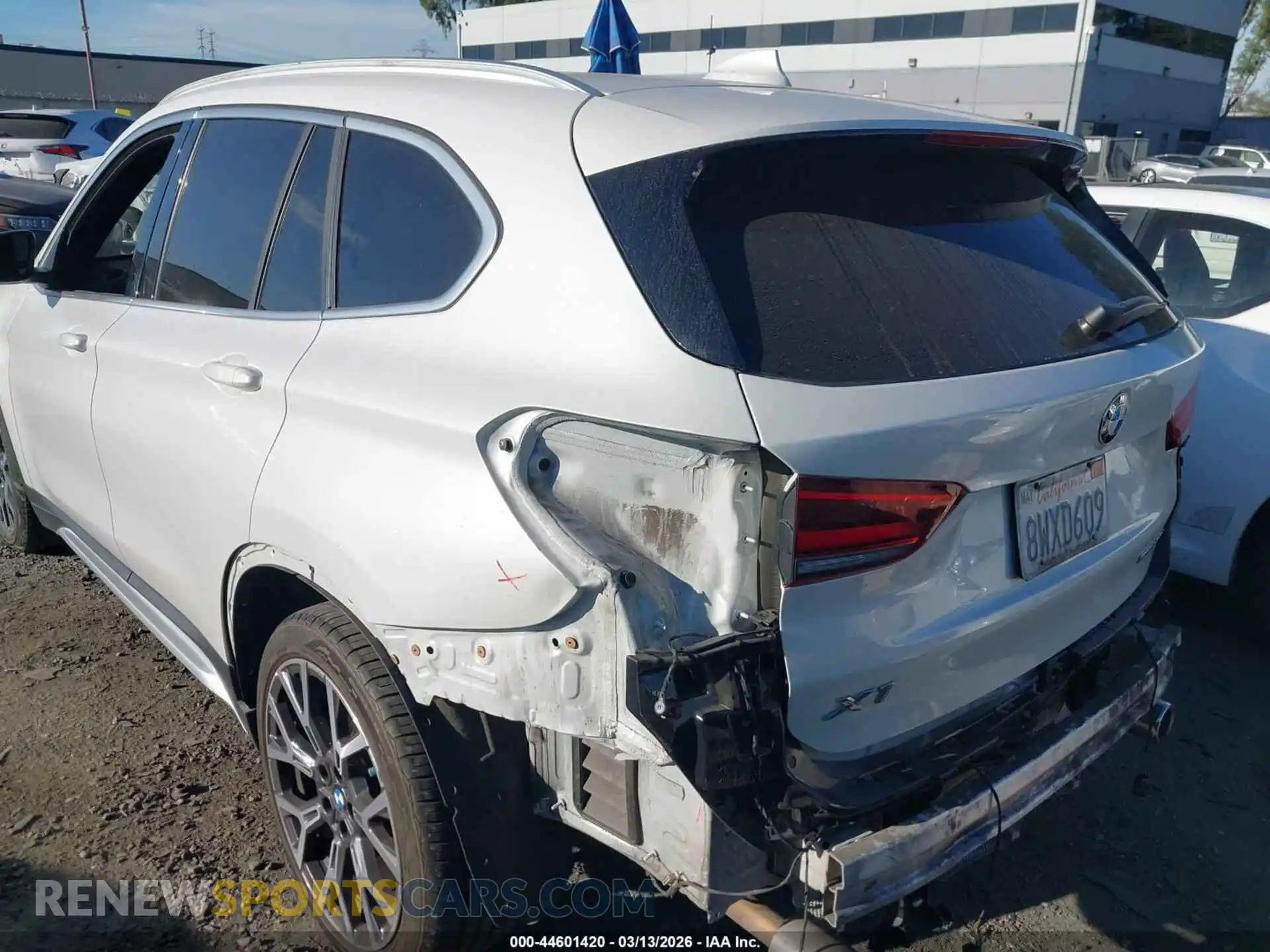 3 Photograph of a damaged car WBXJG7C01M5T19102 BMW X1 2021