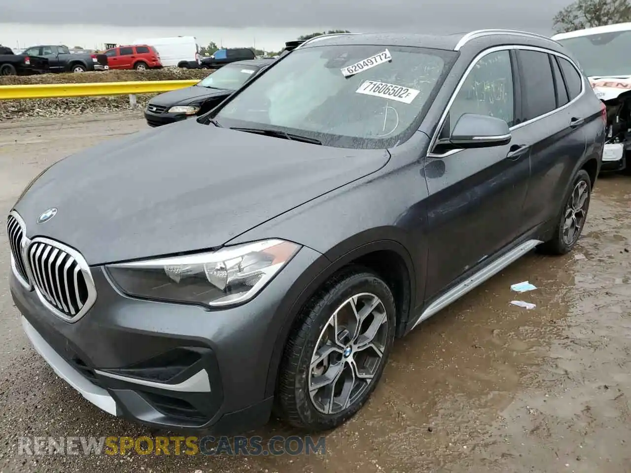 1 Photograph of a damaged car WBXJG7C01M5T50124 BMW X1 2021