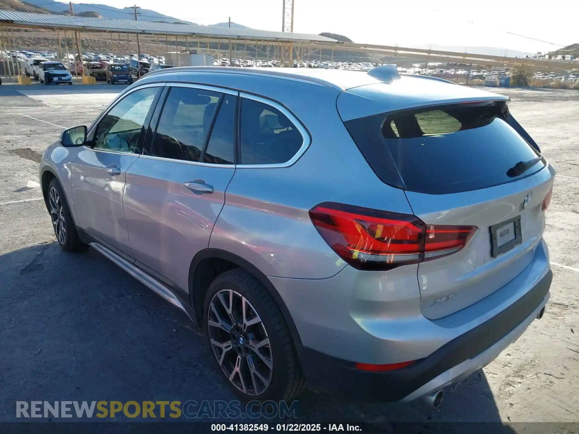 3 Photograph of a damaged car WBXJG7C02M5S63493 BMW X1 2021