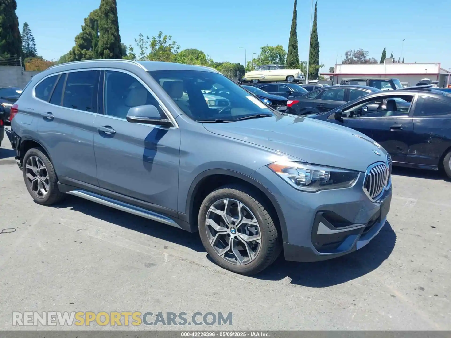 1 Photograph of a damaged car WBXJG7C02M5T37169 BMW X1 2021