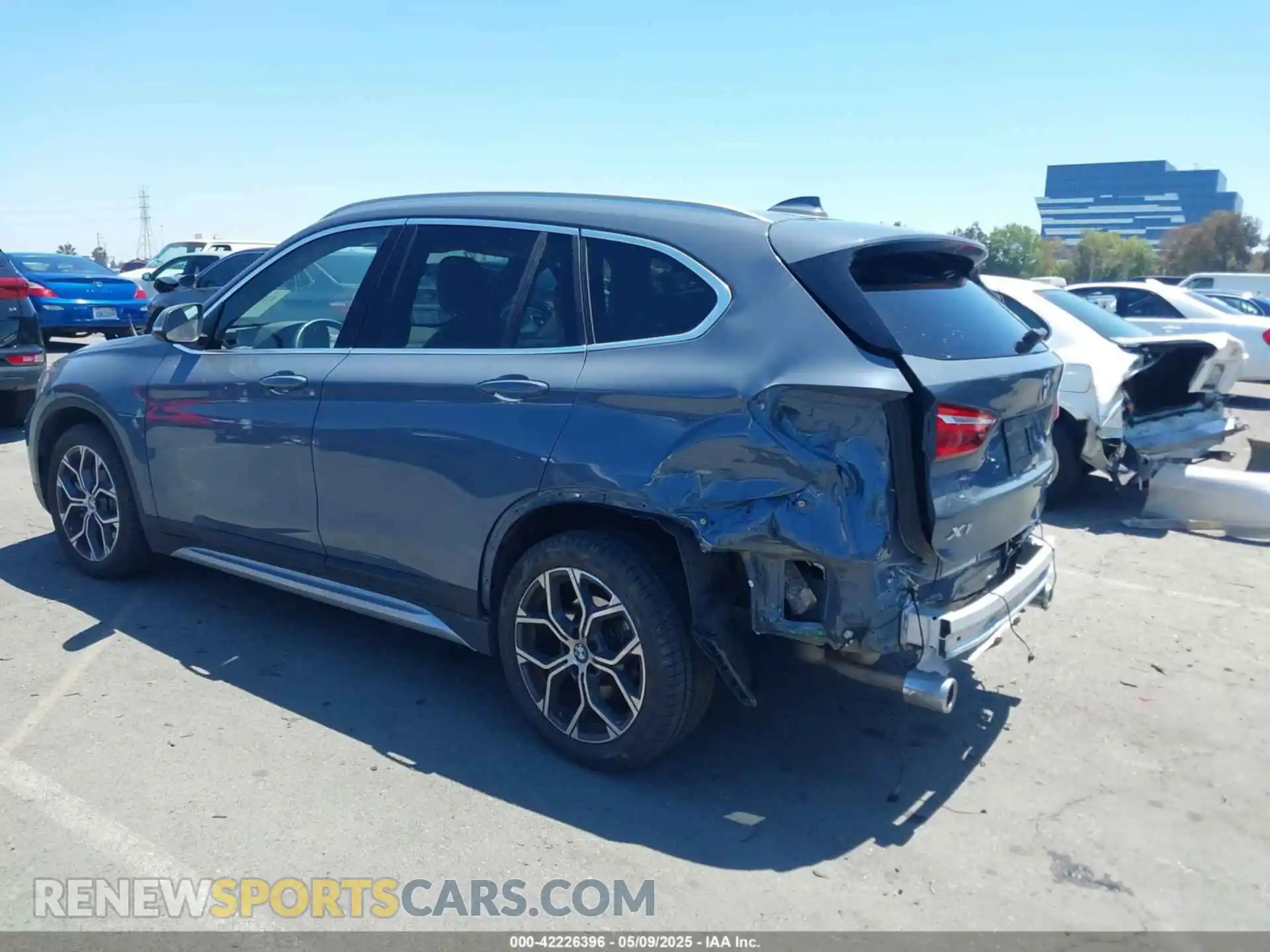 3 Photograph of a damaged car WBXJG7C02M5T37169 BMW X1 2021
