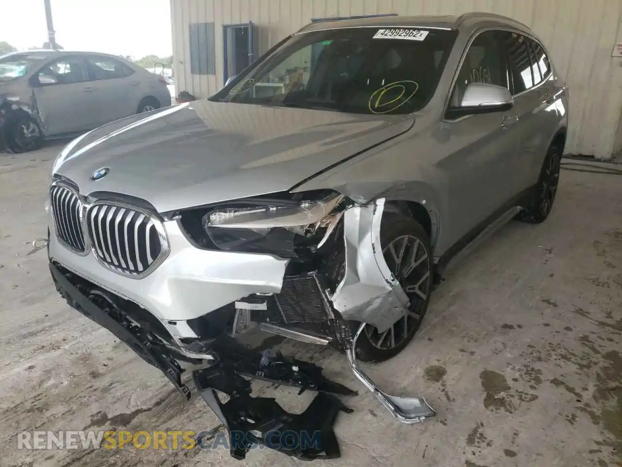 2 fotografías del automóvil dañado WBXJG7C03M3M73600 BMW X1 2021