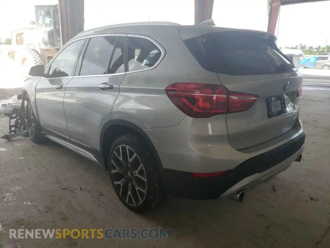 3 fotografías del automóvil dañado WBXJG7C03M3M73600 BMW X1 2021