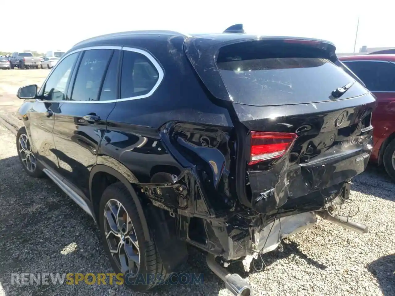 3 Photograph of a damaged car WBXJG7C03M5S46900 BMW X1 2021