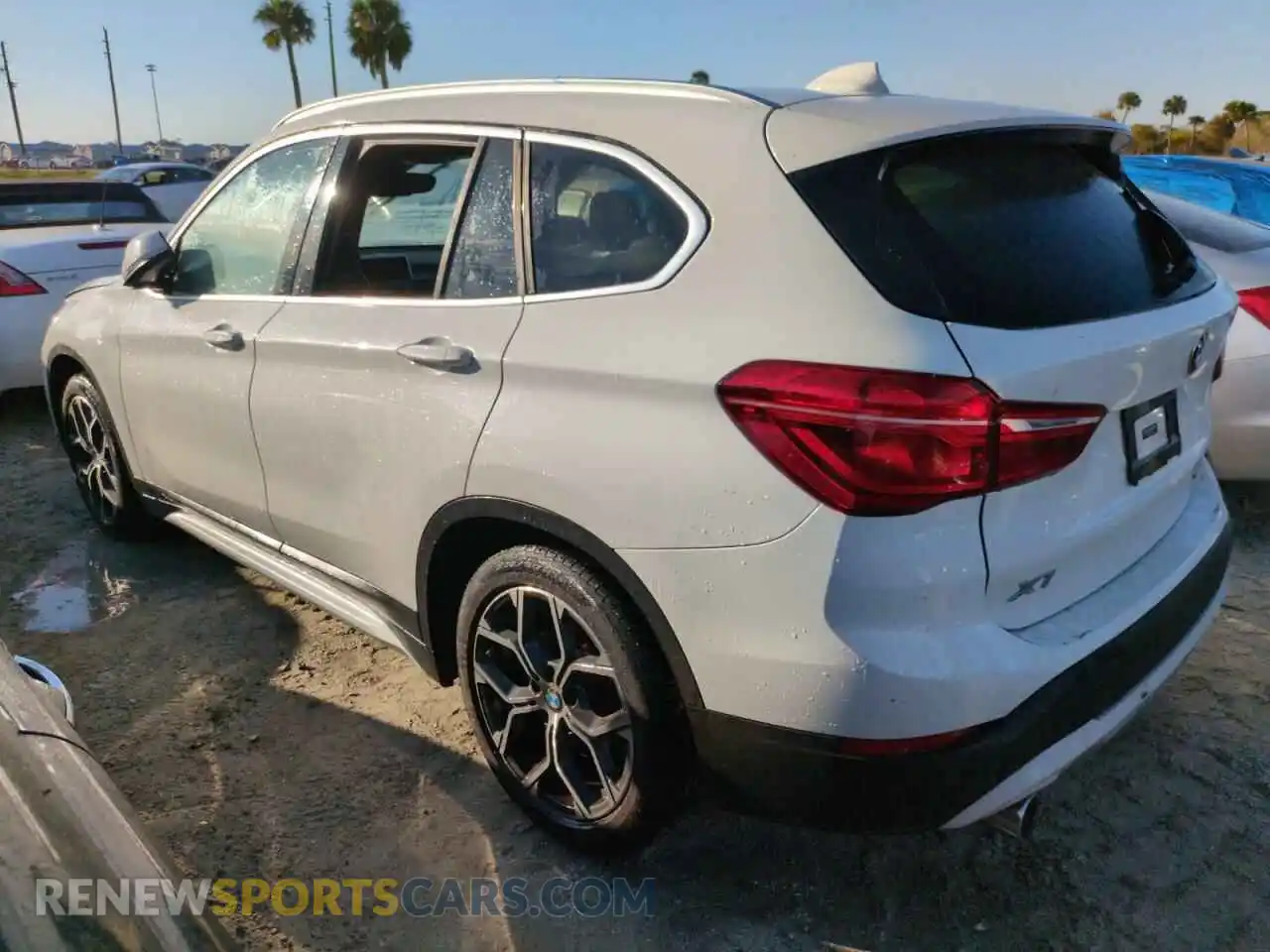 2 Photograph of a damaged car WBXJG7C04M5S30432 BMW X1 2021