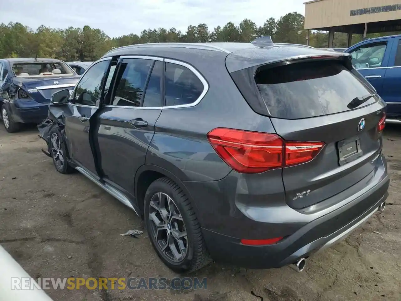 2 Photograph of a damaged car WBXJG7C05M5T82056 BMW X1 2021