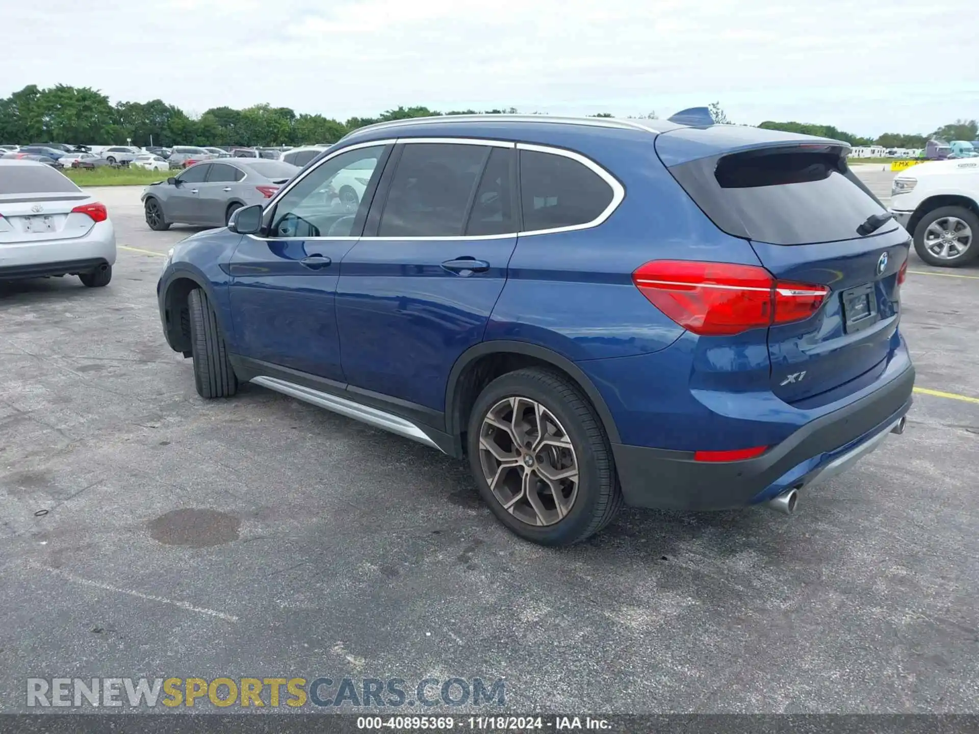 3 Photograph of a damaged car WBXJG7C06M5S39732 BMW X1 2021