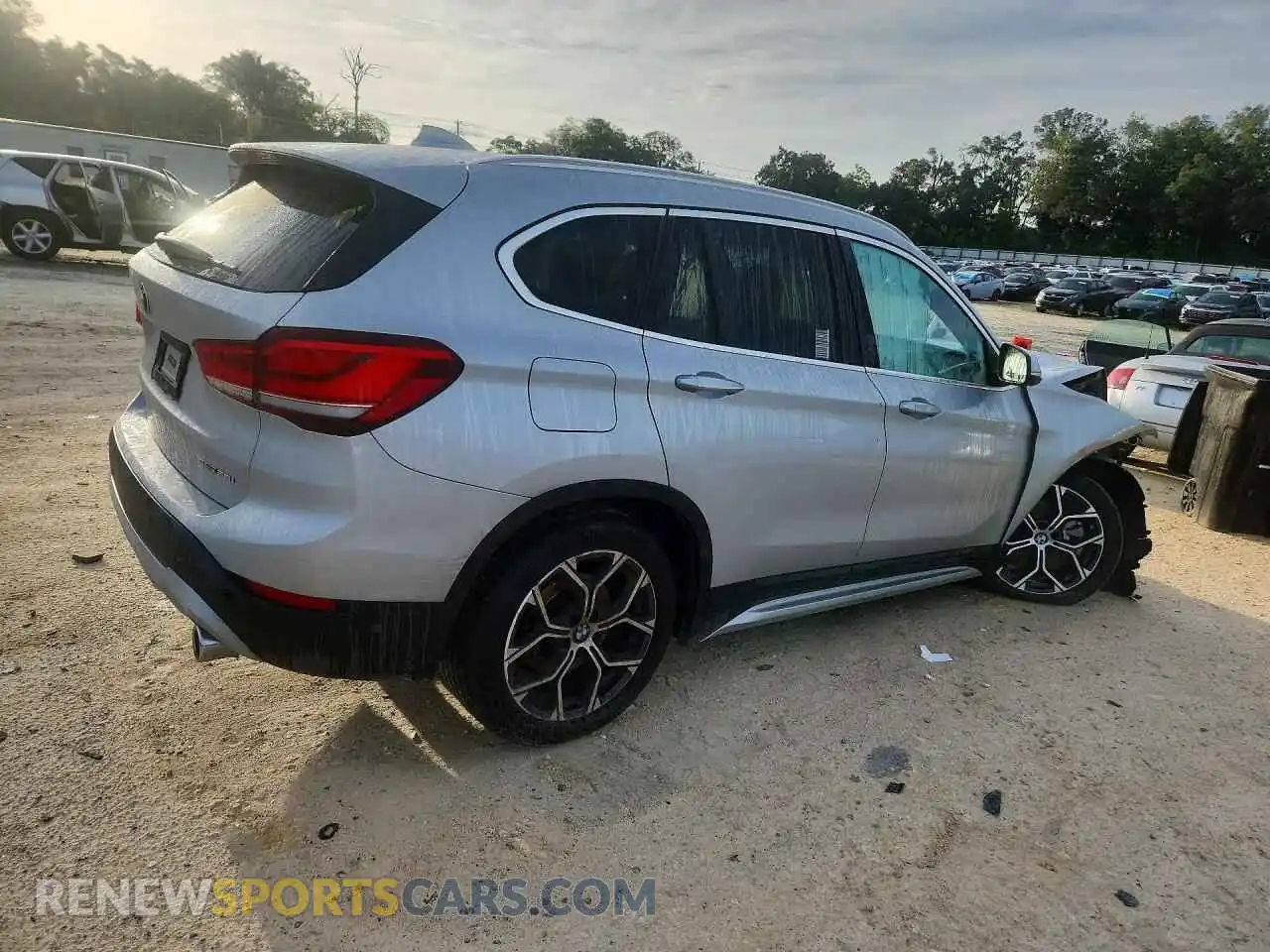 3 Photograph of a damaged car WBXJG7C07M5S11373 BMW X1 2021
