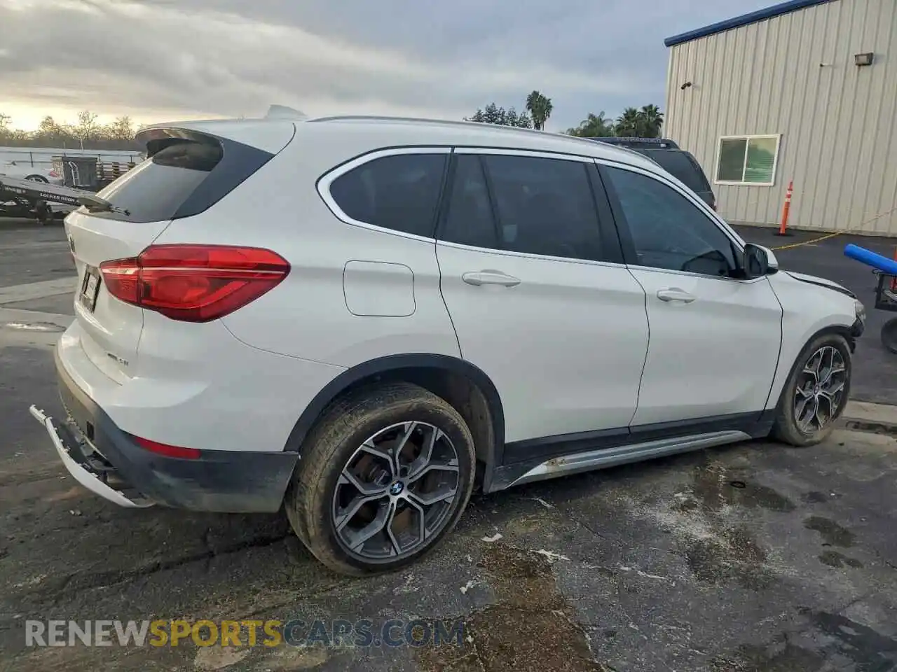 3 fotografías del automóvil dañado WBXJG7C08M5S61148 BMW X1 2021