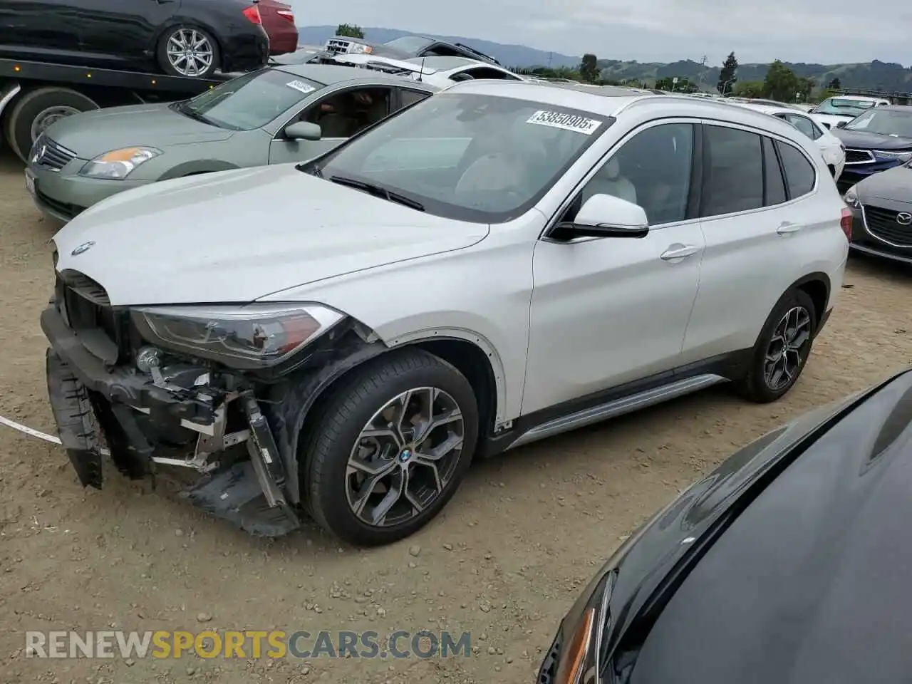 1 Photograph of a damaged car WBXJG7C09M5S33942 BMW X1 2021