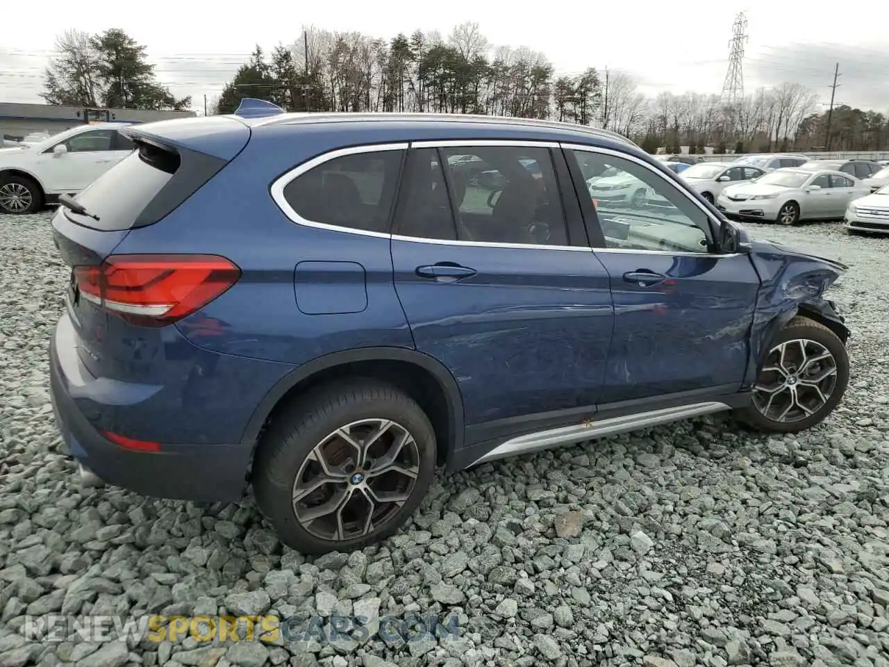 3 Photograph of a damaged car WBXJG7C09M5T98700 BMW X1 2021