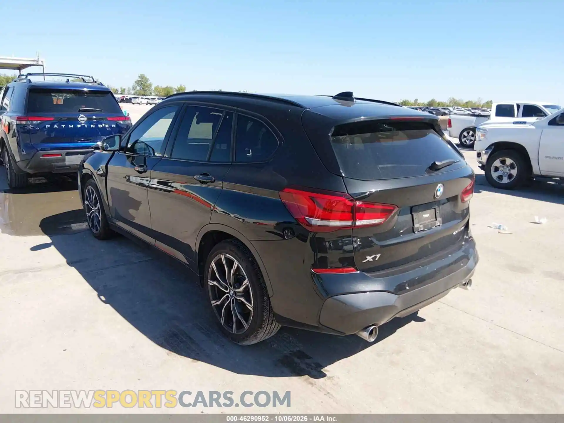 3 Фотография поврежденного автомобиля WBXJG9C01M5U28042 BMW X1 2021
