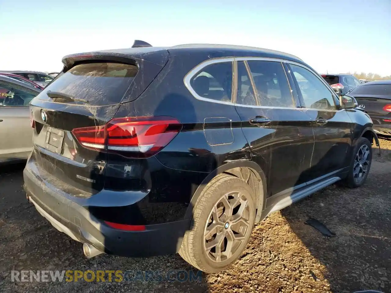 3 Photograph of a damaged car WBXJG9C02M3M65936 BMW X1 2021