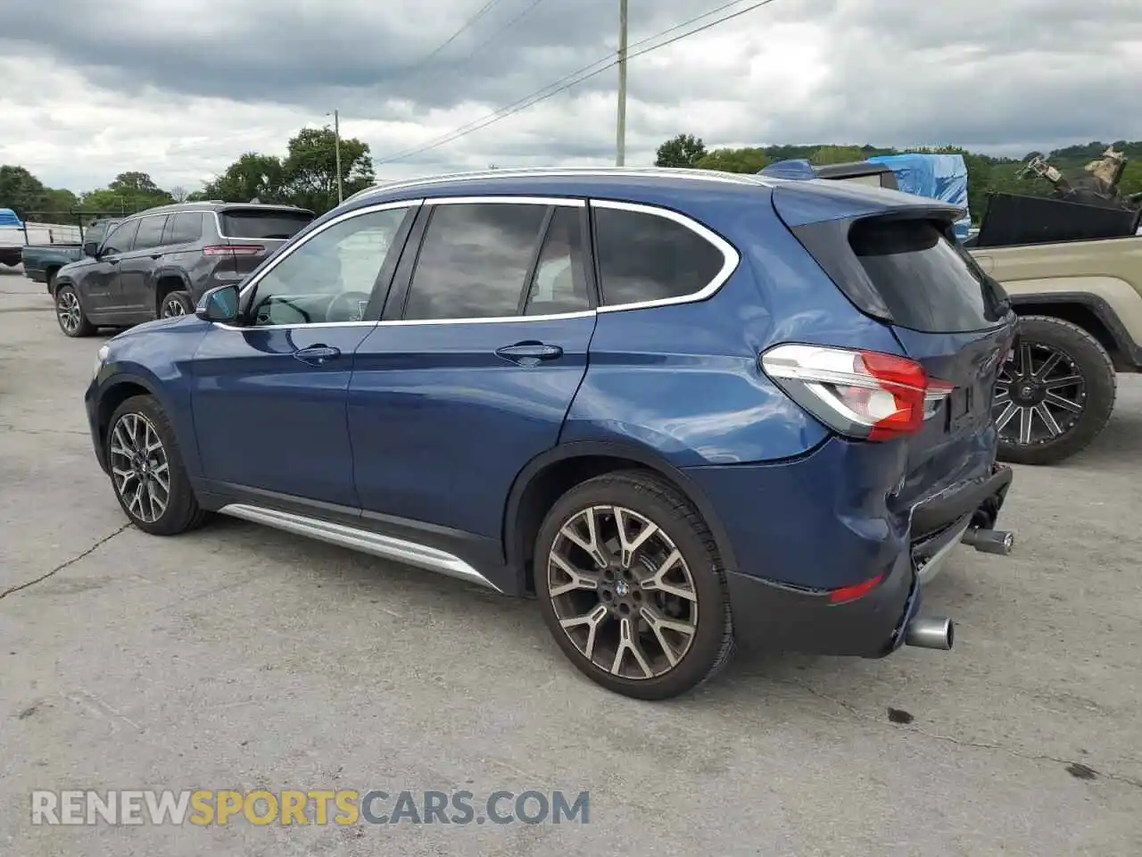 2 Photograph of a damaged car WBXJG9C04M5S70070 BMW X1 2021