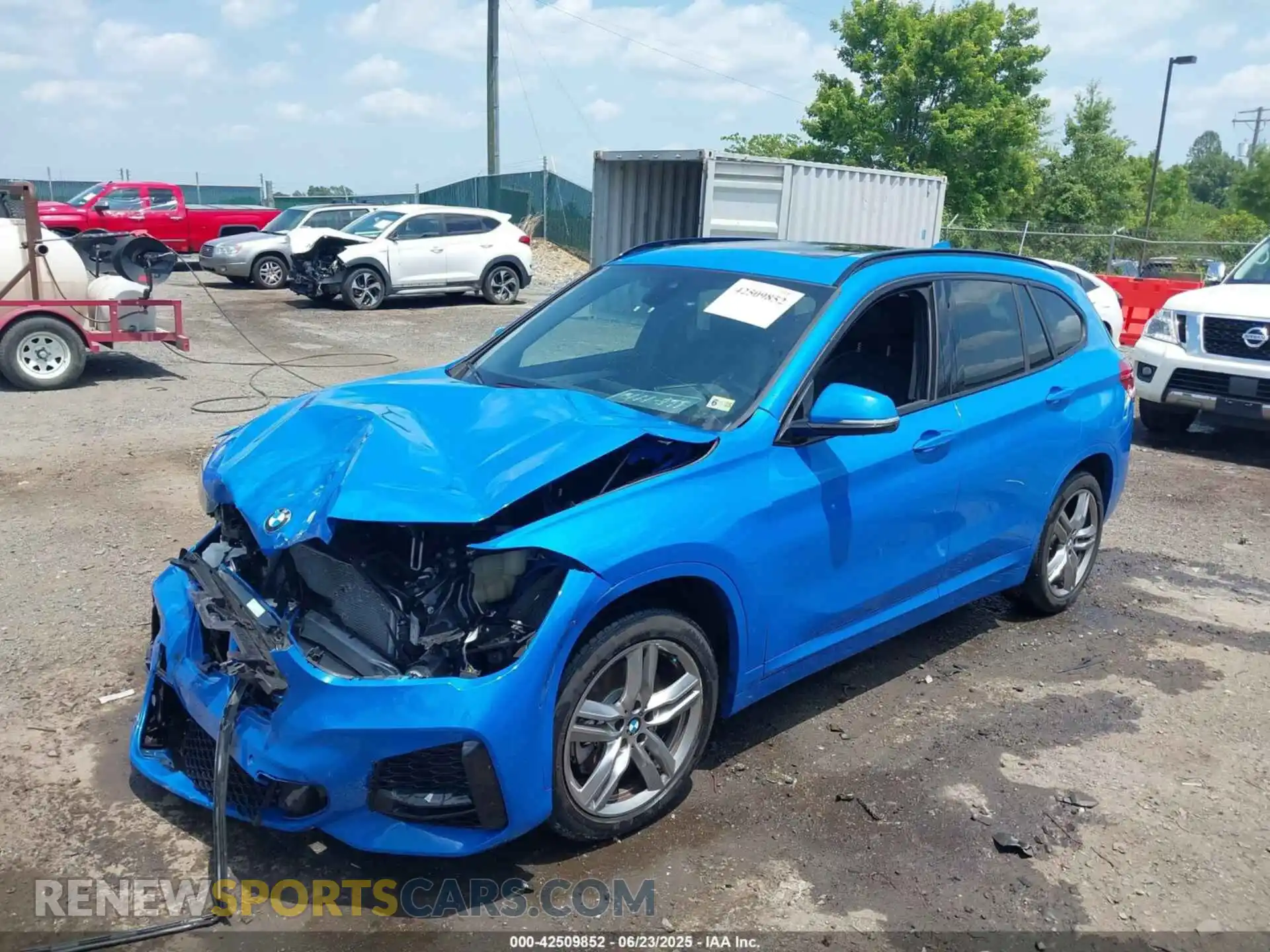 2 Photograph of a damaged car WBXJG9C04M5T61811 BMW X1 2021