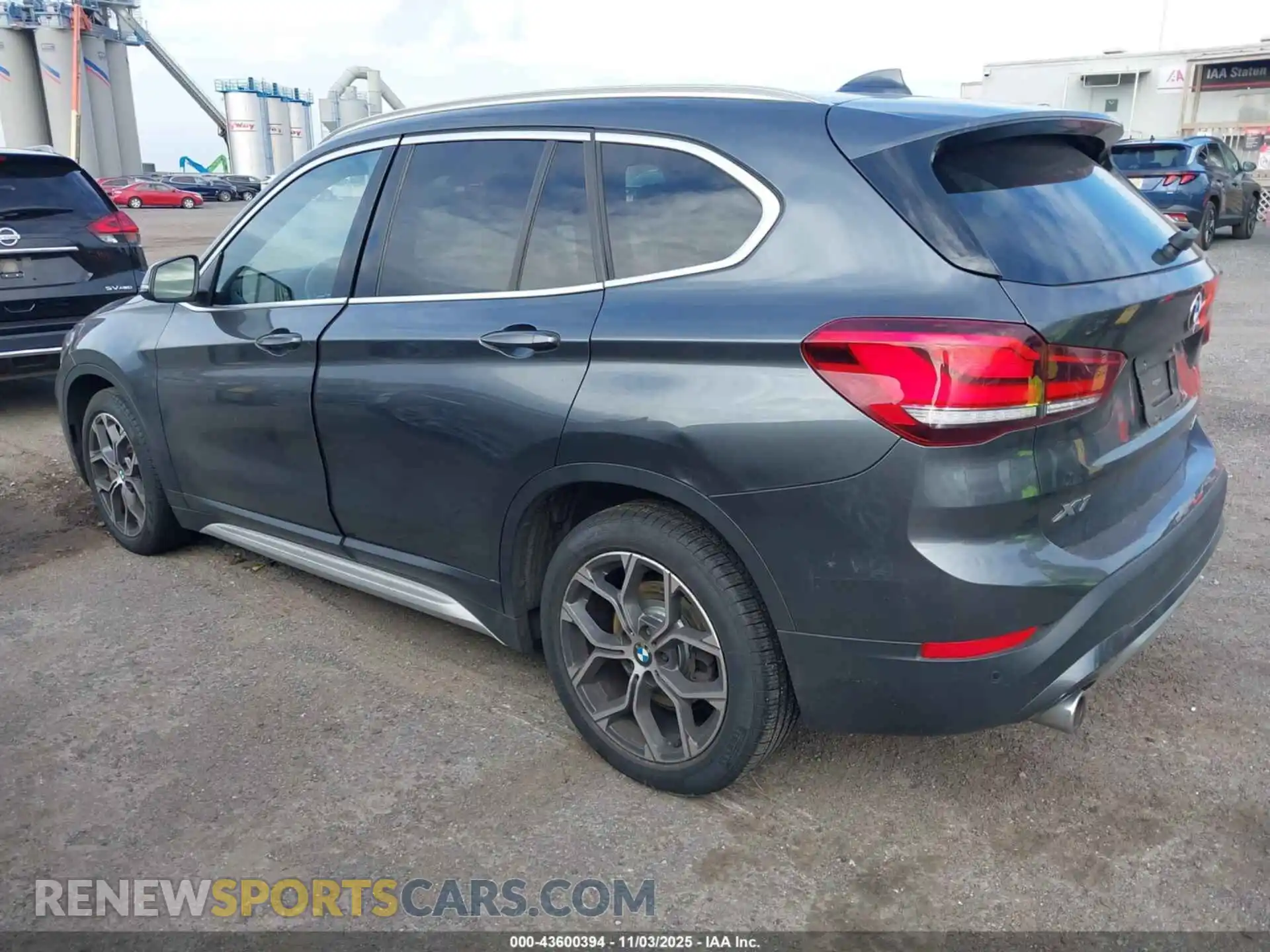 3 Photograph of a damaged car WBXJG9C05M5T21995 BMW X1 2021
