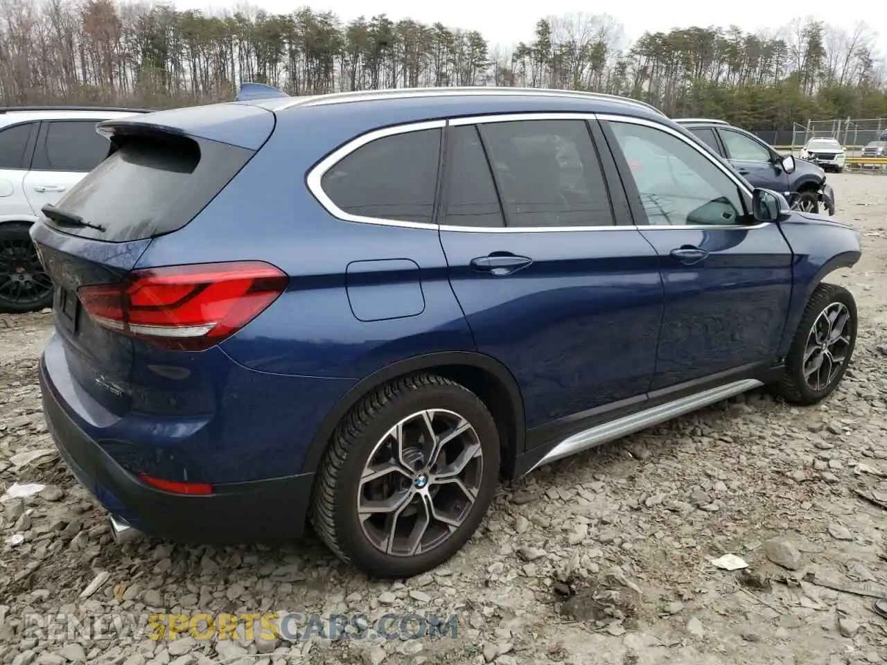 3 Photograph of a damaged car WBXJG9C06M5T81056 BMW X1 2021